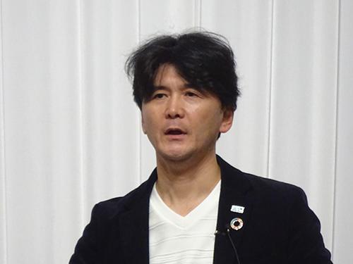 あいさつする森勇樹代表理事